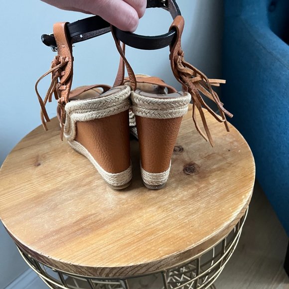 Valentino Garavani Leather Fringe Espadrille Wedge, Light Cuir Size 8 COA - Picture 7 of 13